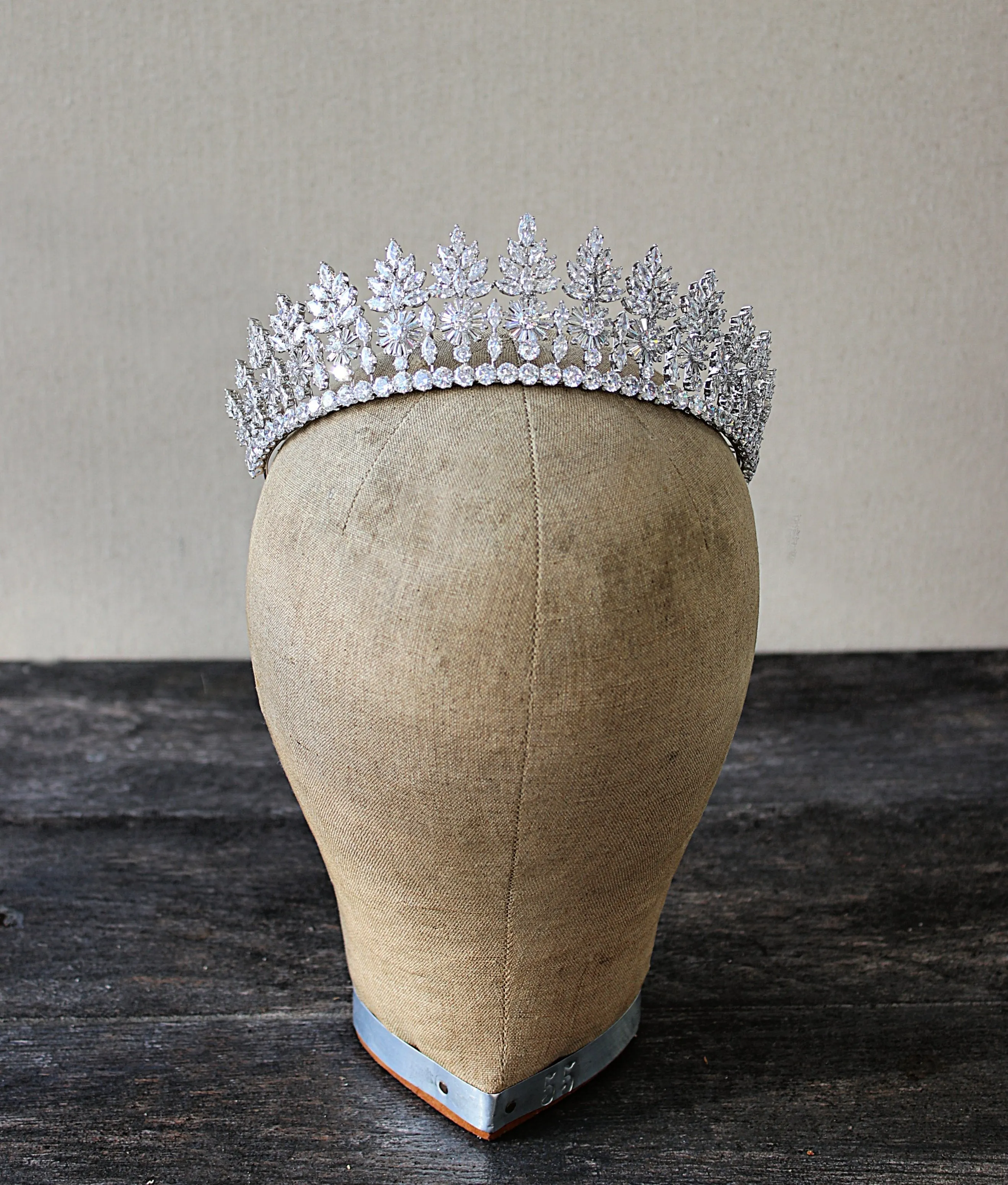 DUCHESS Tiara