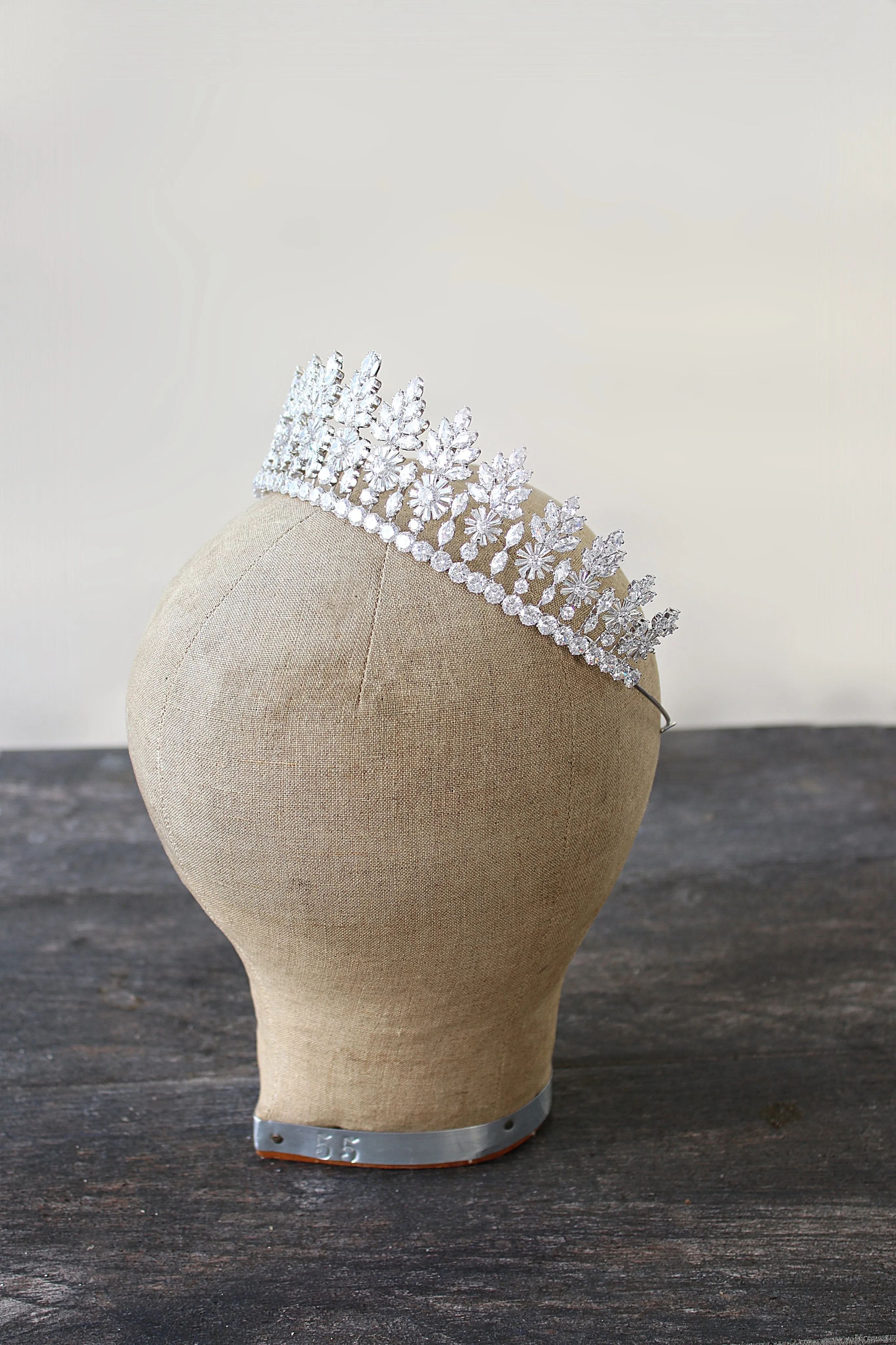 DUCHESS Tiara