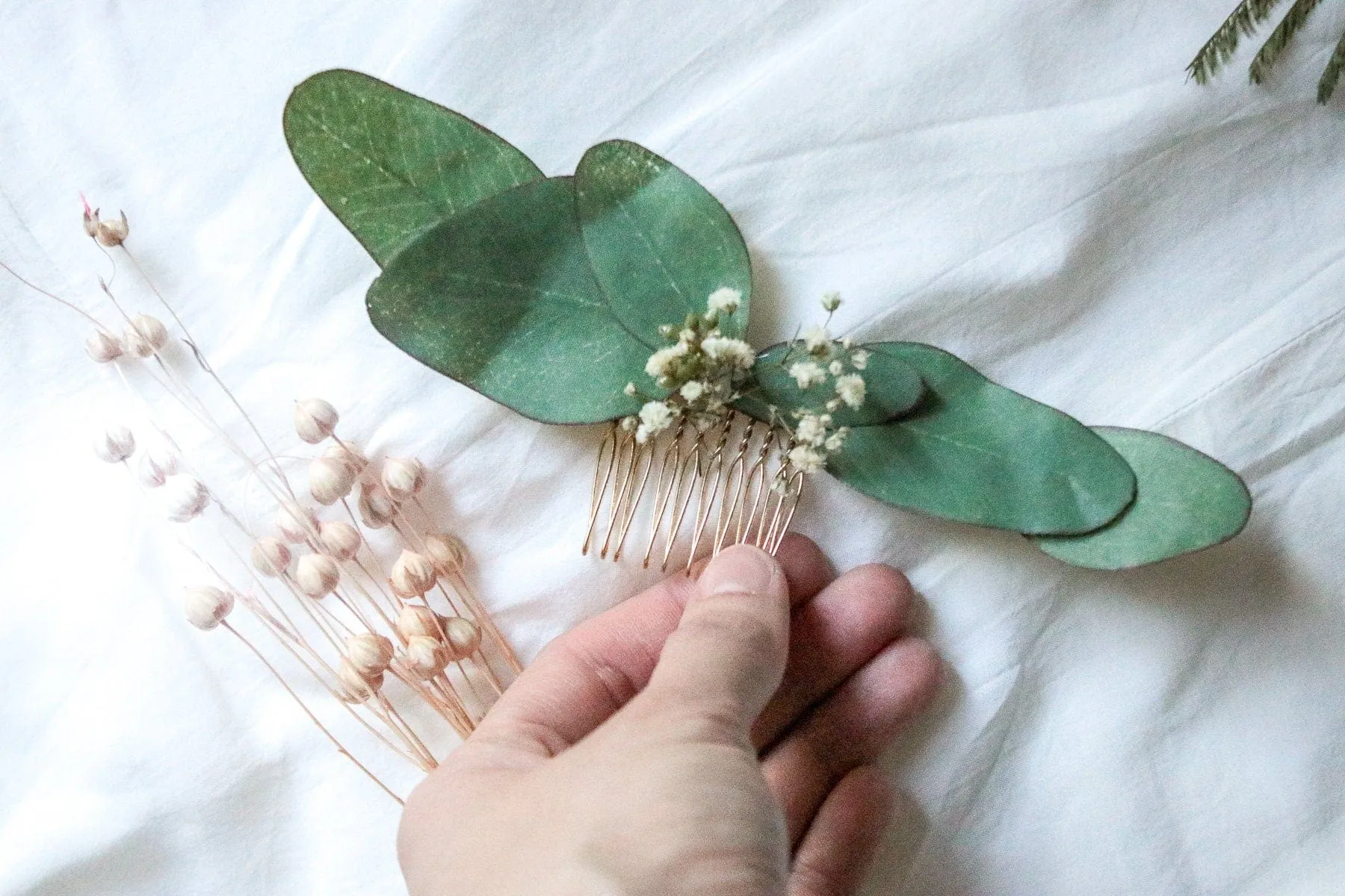 Eucalyptus Babys Breath Bridal Hair Comb, Boho Bridal Comb, eucalyptus comb, flower hair comb, bridesmaid comb, bridal flower comb