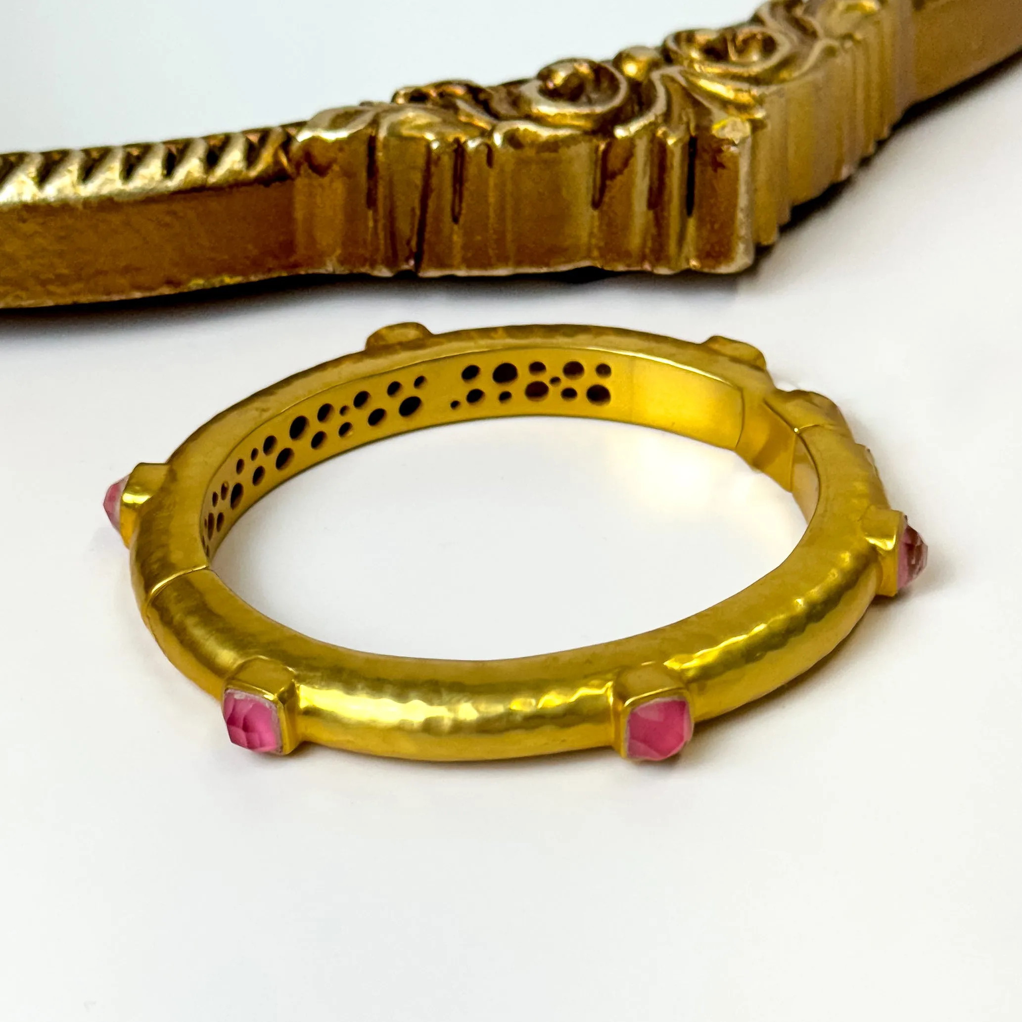 Julie Vos | Catalina Hinge Bangle with Peony Pink Crystals in Gold