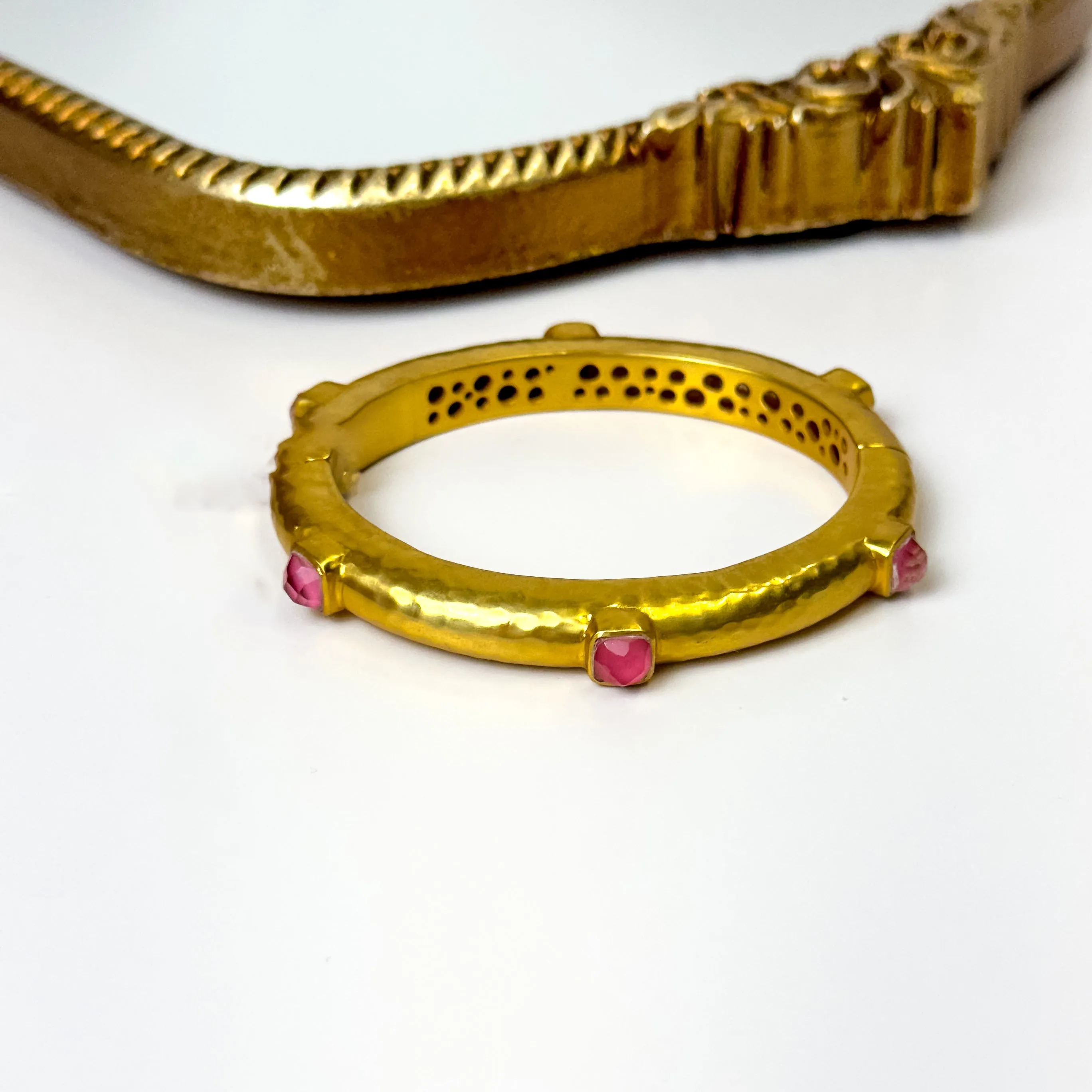 Julie Vos | Catalina Hinge Bangle with Peony Pink Crystals in Gold